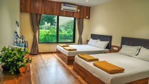 Deluxe-dobbeltværelse - balkon - udsigt over resort | Sengetøj