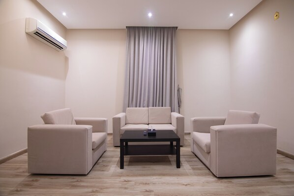 One-Bedroom Apartment | エジプト綿のシーツ、高級寝具