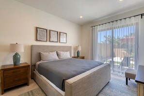 3 bedrooms, desk, iron/ironing board, WiFi