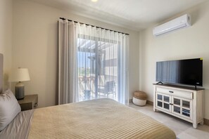 3 室のベッドルーム、デスク、アイロン / アイロン台、WiFi