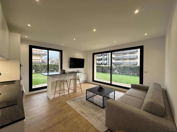 Fernseher, Arbeitsbereiche