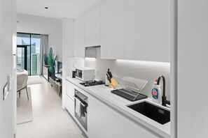 Studio Deluxe, balcon, vue canal | Cuisine privée