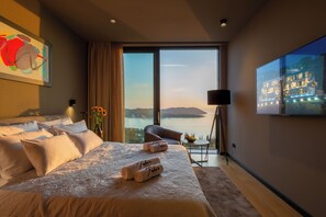 10 habitaciones, tabla de planchar con plancha, wifi y ropa de cama 