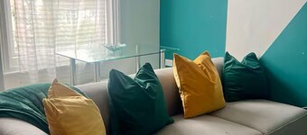 Charming 2-bedroom apartment in nice Stoneygate with WiFi