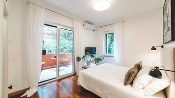 1 camera, una scrivania, ferro/asse da stiro, Wi-Fi gratuito