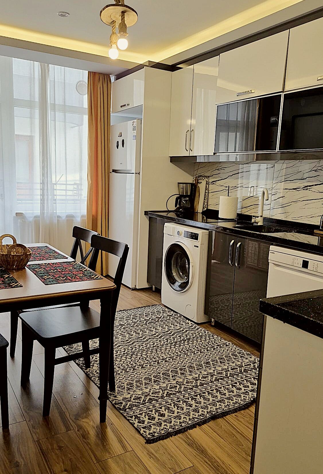 Luxury Apartment, Park View | Private kitchen | Full-size fridge, microwave, oven, stovetop