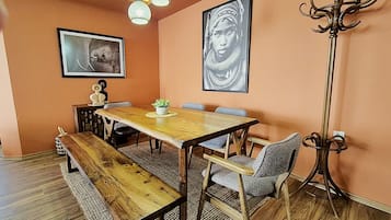 Luxury Apartment, Park View | Living area | TV