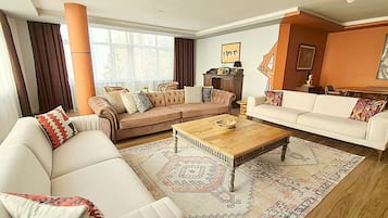 Luxury Apartment, Park View | Premium bedding, individually decorated, individually furnished