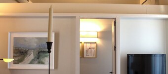 Puerta de la Ribera Suites