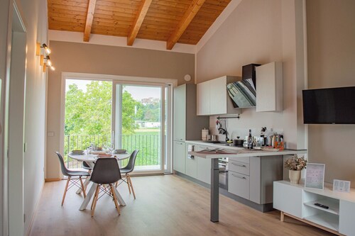 [martinèt] Raffinatezza e Panorama con Terrazza 30m Vista Langhe