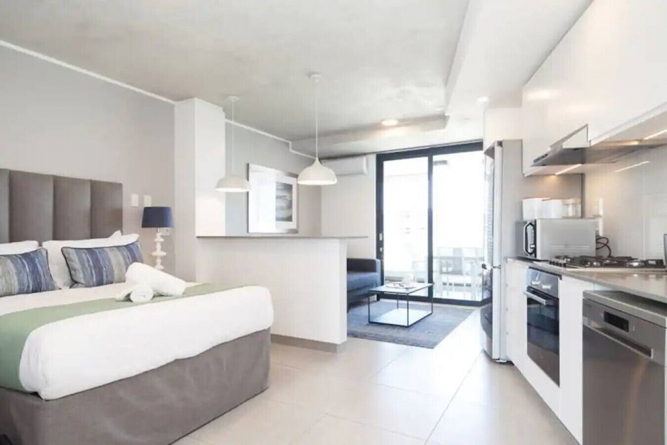 アイロン / アイロン台、WiFi、ベッドシーツ