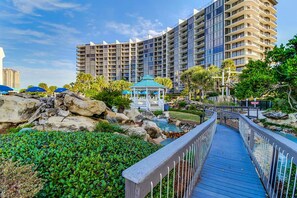 Property grounds - Edgewater Tower 3-104 (Panama City Beach)
