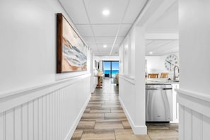 Huoneisto, 1 suuri parisänky (Edgewater Tower 3-104) | Sisätilat