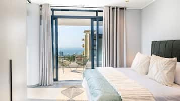 2 bedrooms, iron/ironing board, WiFi (free), bed sheets
