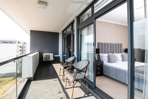 2 chambres, bureau, fer et planche à repasser, Wi-Fi gratuit