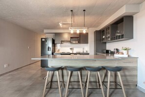 Fridge, microwave, oven, stovetop