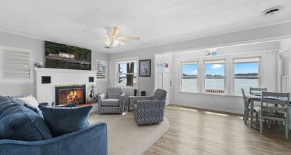 Beachside Cottage on Sapphire Lake
