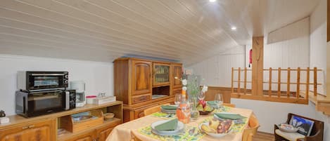 Standard Chalet, Multiple Bedrooms, Mountainside (Ca Contina) | Dining