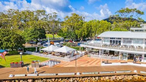 Unclassified image, 4 of 27, button - Shelly's Bay Escape, 27c Dowling St - stylish with ducted air con and Wi-Fi (Nelson Bay)