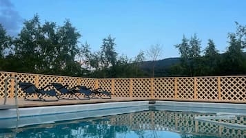 Seasonal outdoor pool