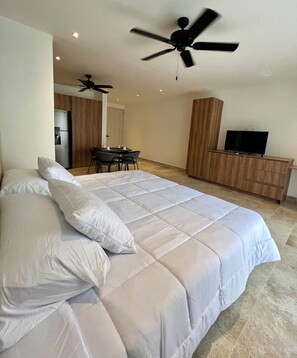 1 bedroom, WiFi, bed sheets - New Studio p/2, pool, rooftop in Aldea Zama (Tulum)