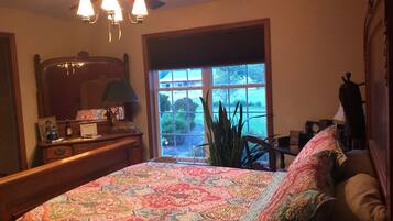 1 bedroom, desk, iron/ironing board, free WiFi