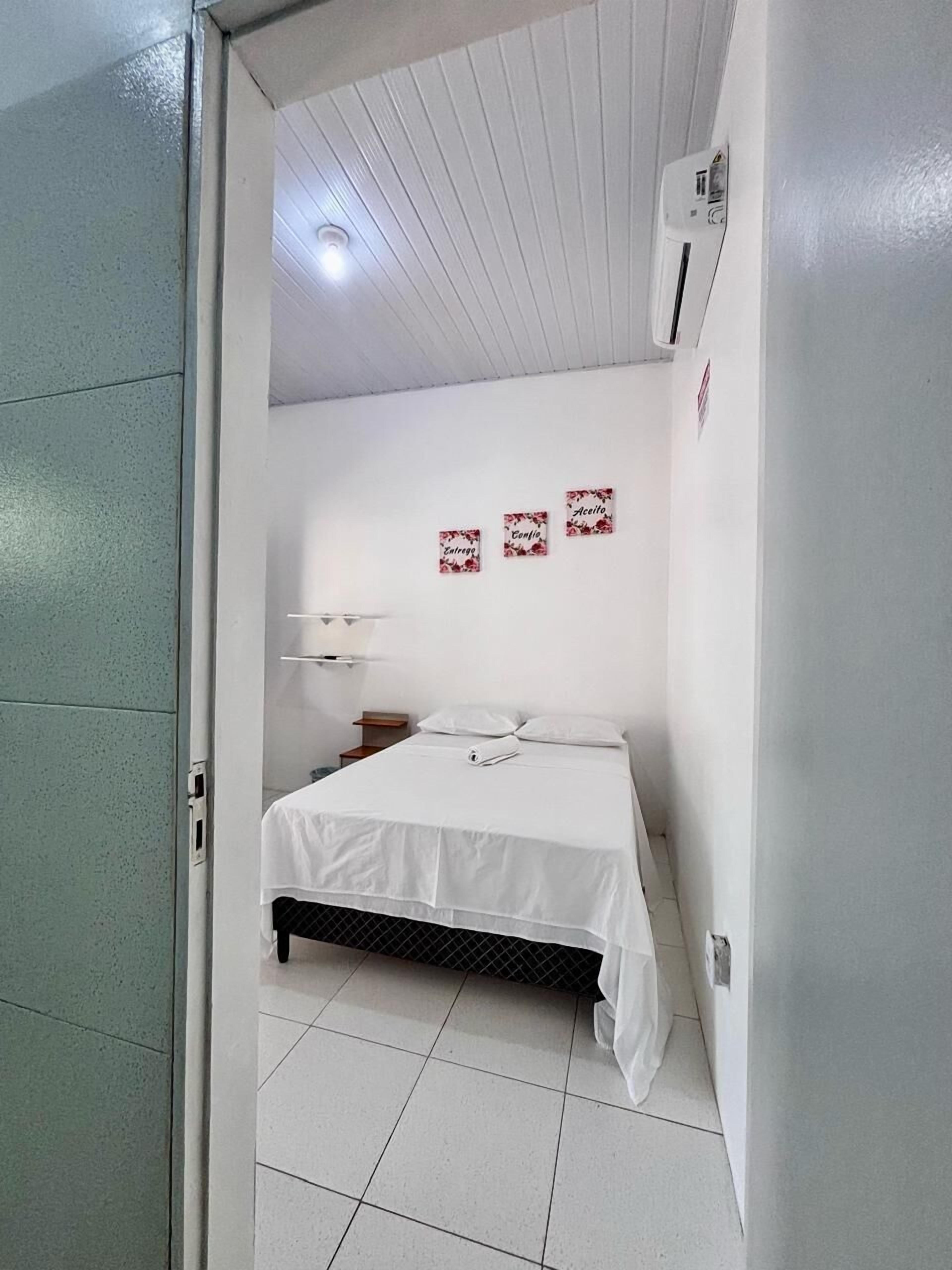 Basic Single Room, Balcony, Garden View