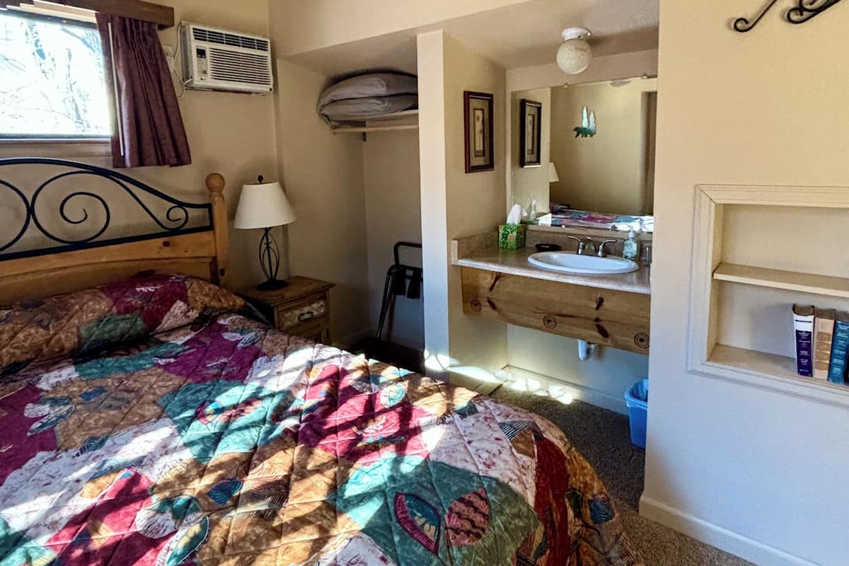 Basic Double Room, 2 Bedrooms | Individually furnished, laptop workspace, free WiFi, bed sheets