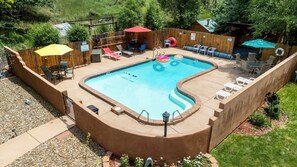 季節性室外泳池