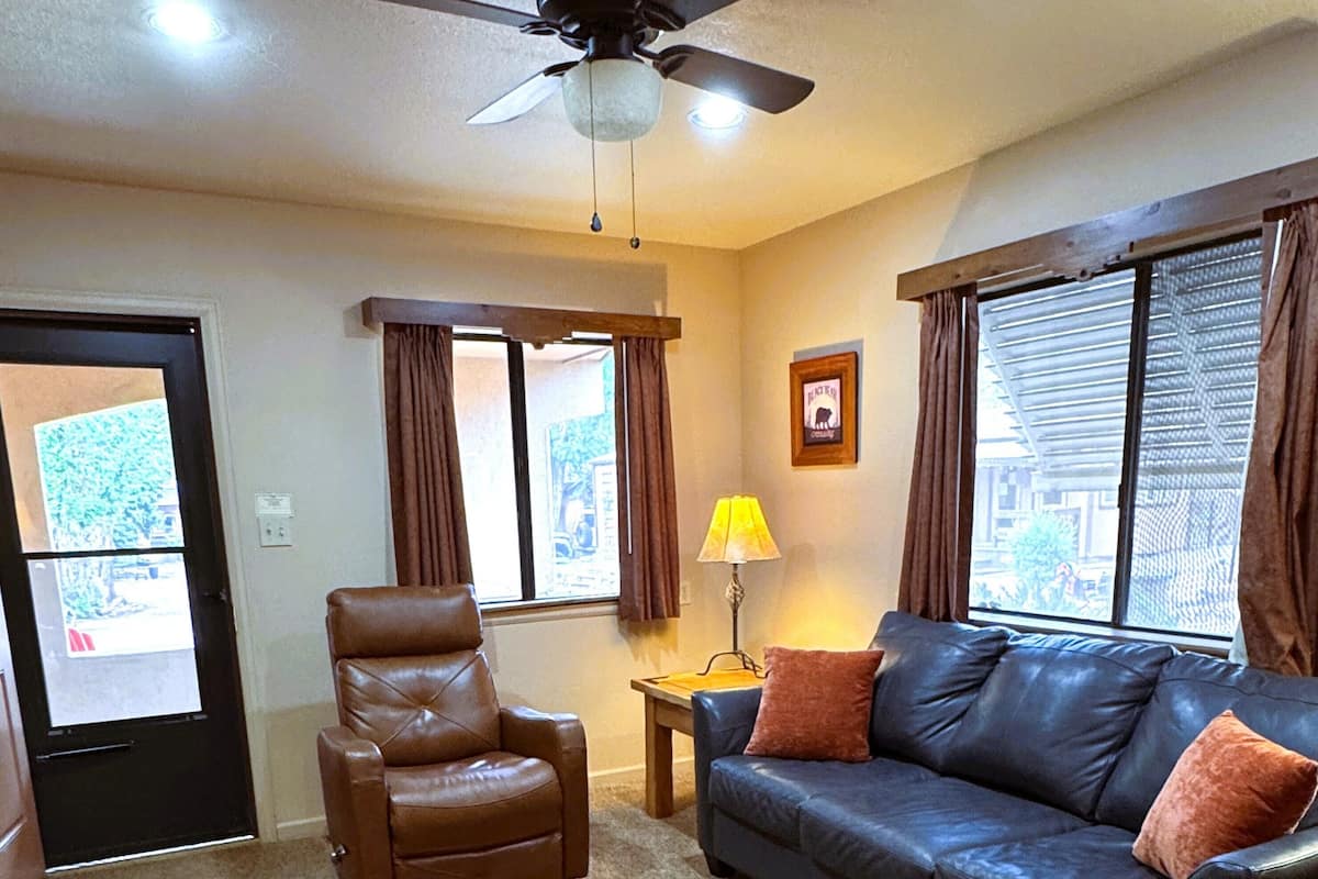 Cottage, 2 Bedrooms, Kitchen | Living area | 43-inch TV with satellite channels, streaming services