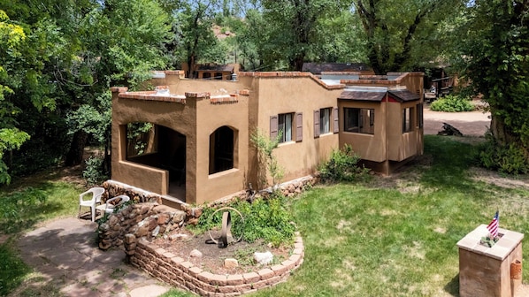 Exterior - Town & Country Cottages (Manitou Springs)