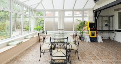 6 bedroom house near Edgbaston Stadium