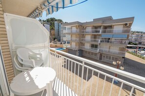 Apartment, 1 Bedroom, Balcony, City View | Terrace/patio