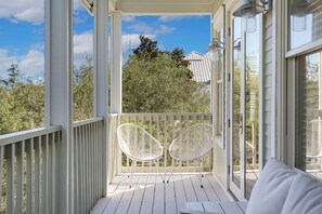 Property grounds - Sea La Vie - 30A! Summers Edge in Seagrove Beach, Heated Community Pool! (Seagrove Beach)