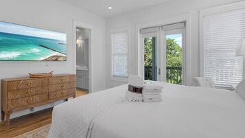 4 bedrooms, internet, bed sheets