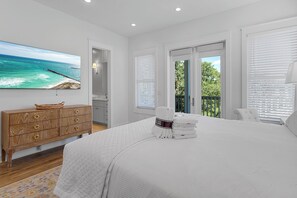 4 bedrooms, Internet, bed sheets - Sea La Vie - 30A! Summers Edge in Seagrove Beach, Heated Community Pool! (Seagrove Beach)