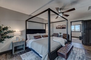 5 bedrooms, free WiFi, bed sheets