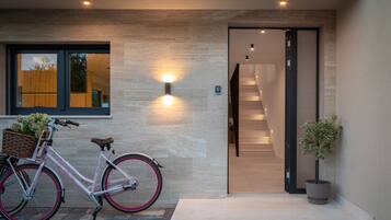 Villa (Four Bedroom Villa with Pool) | Servicio de la propiedad