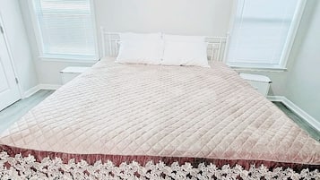 3 bedrooms, WiFi, bed sheets