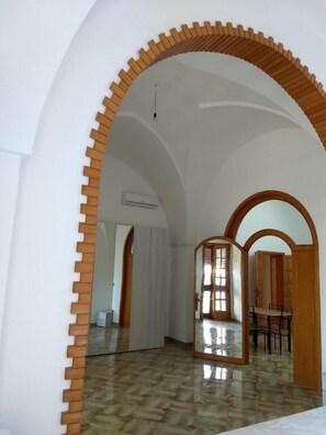 Comfort Double Room, Balcony | Individually decorated, desk, laptop workspace, free WiFi