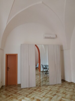 Comfort Double Room, Balcony | Individually decorated, desk, laptop workspace, free WiFi