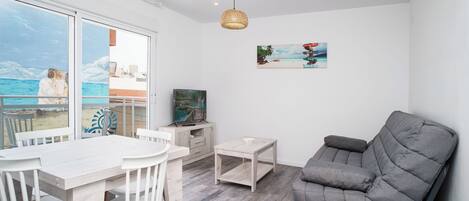 Apartment, 3 Bedrooms, Balcony, Park View | Living area | Flat-screen TV