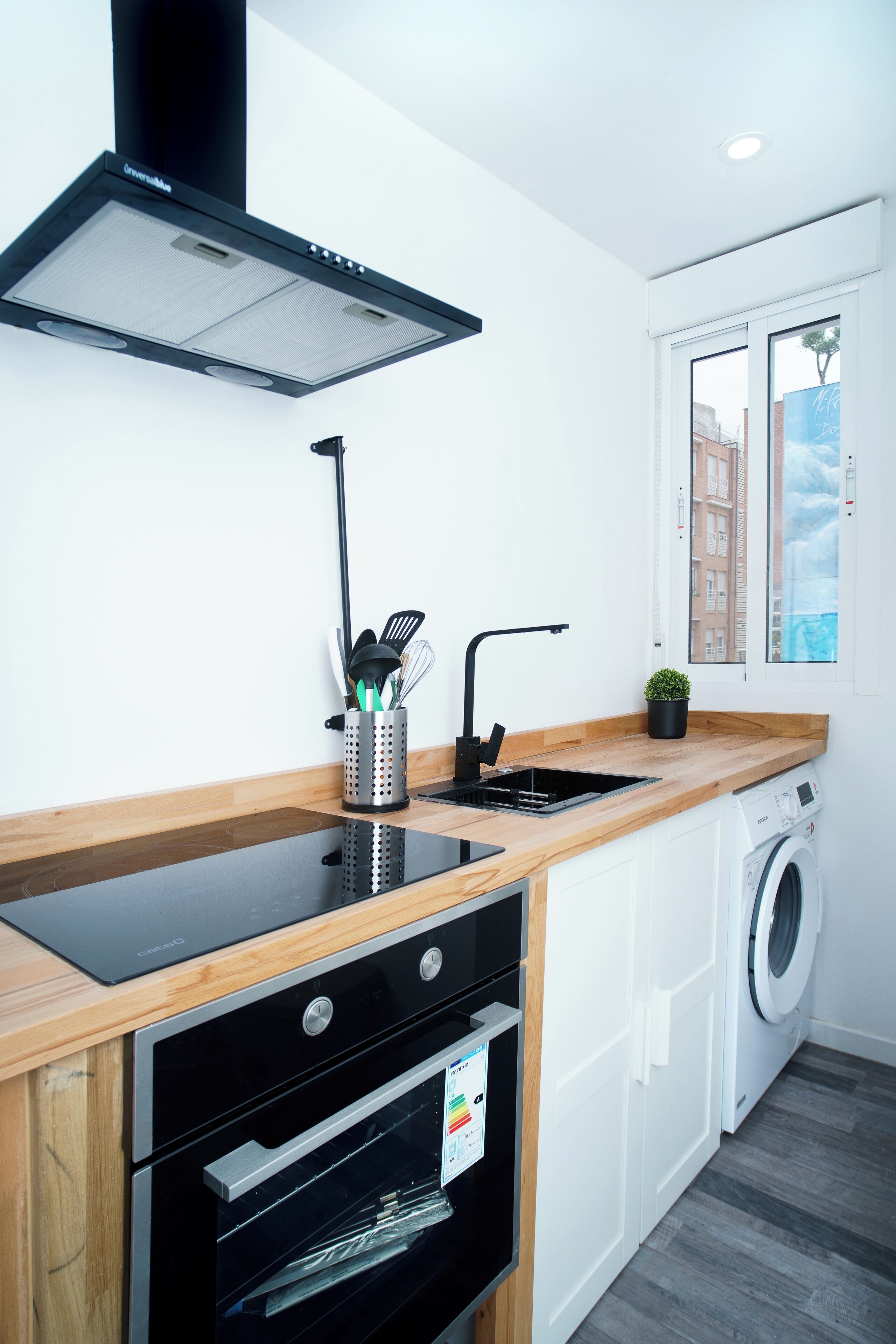 Apartamento, 3 habitaciones, balcón, vistas al parque | Cocina privada