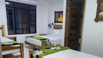 Triple Room | 1 bedroom, desk, laptop workspace, free WiFi