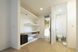 Shower, towels, soap, shampoo