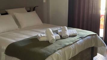 2 chambres, bureau, Wi-Fi, draps fournis