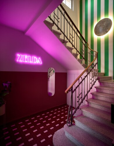 Zelda. In the center of Udine charming apartment of 1930s architecture.  