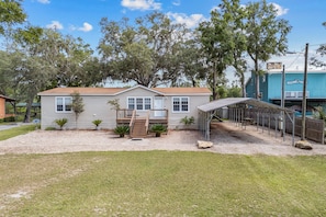 Exterior - Suwannee River Vaca! - Boating, Fishing, Canoeing, Paddle Boarding and much more (Branford)