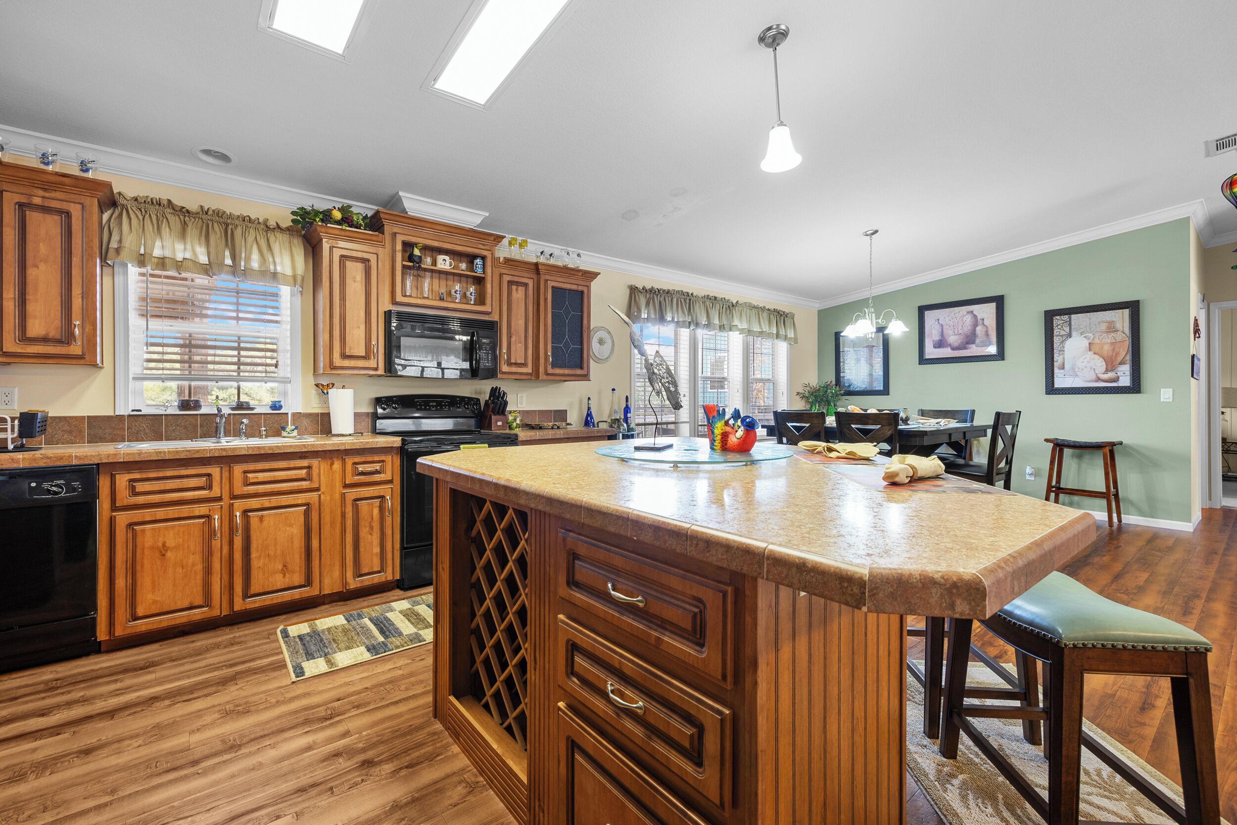 Microwave, oven, stovetop, dishwasher