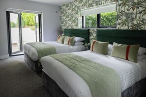 5 chambres, fer et planche à repasser, Wi-Fi gratuit, draps fournis